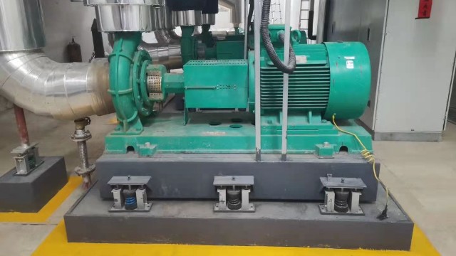 解決水泵噪聲問題要從空氣聲、設(shè)備振動和管道振動三個方面著手